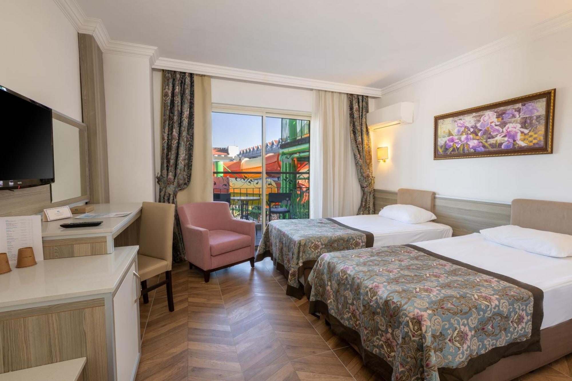 Standard Double or Twin Room Garden View